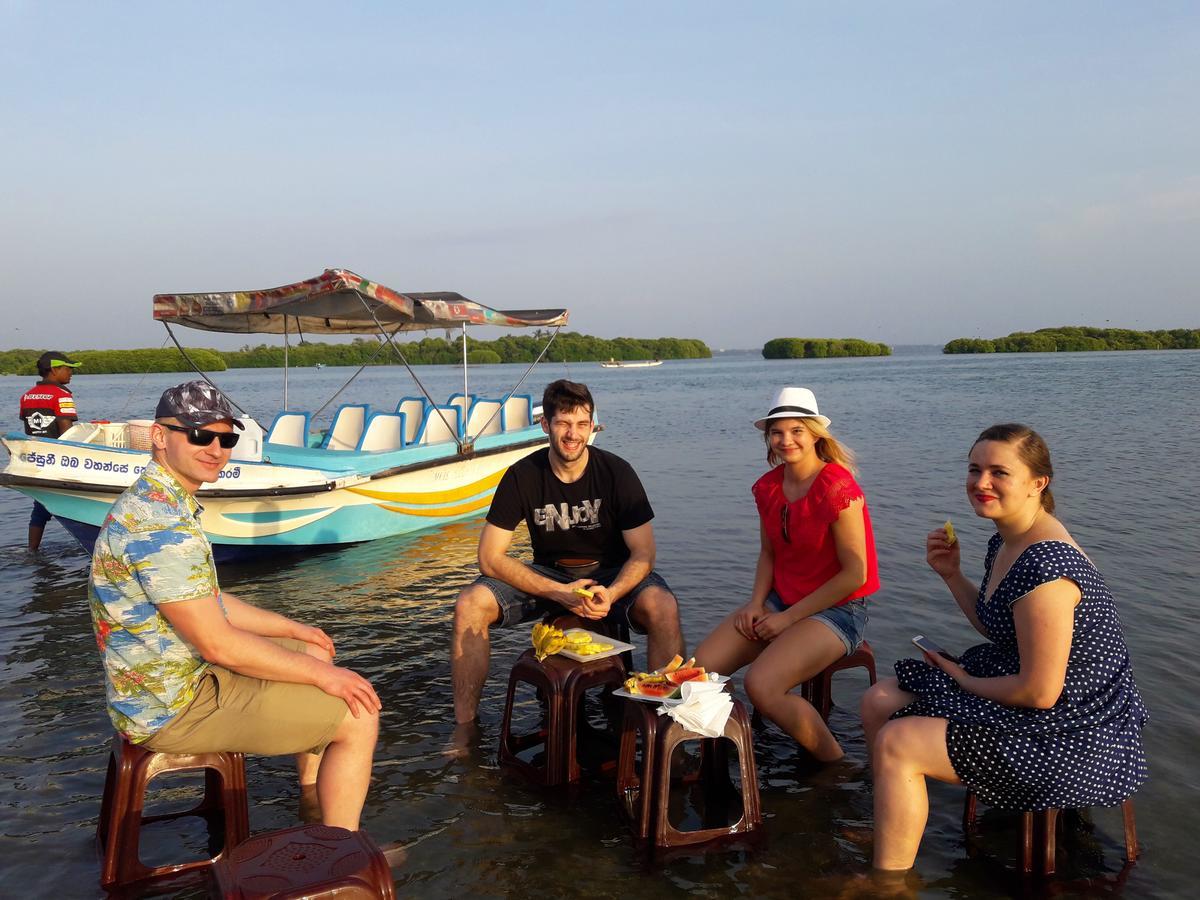 Nico Lagoon Hotel Negombo Bagian luar foto