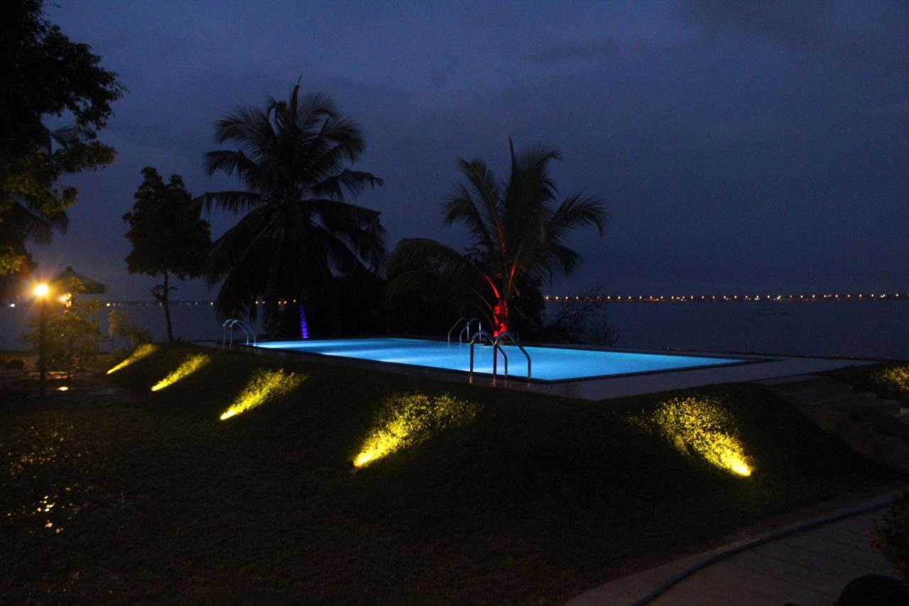 Nico Lagoon Hotel Negombo Bagian luar foto