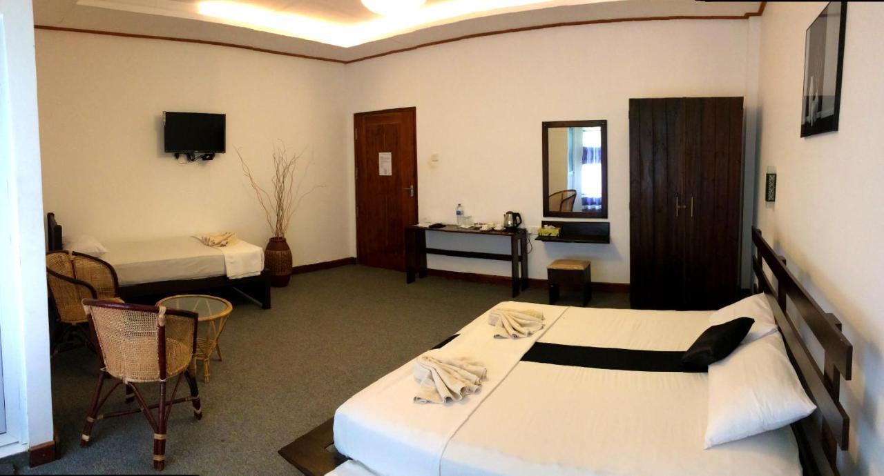 Nico Lagoon Hotel Negombo Bagian luar foto